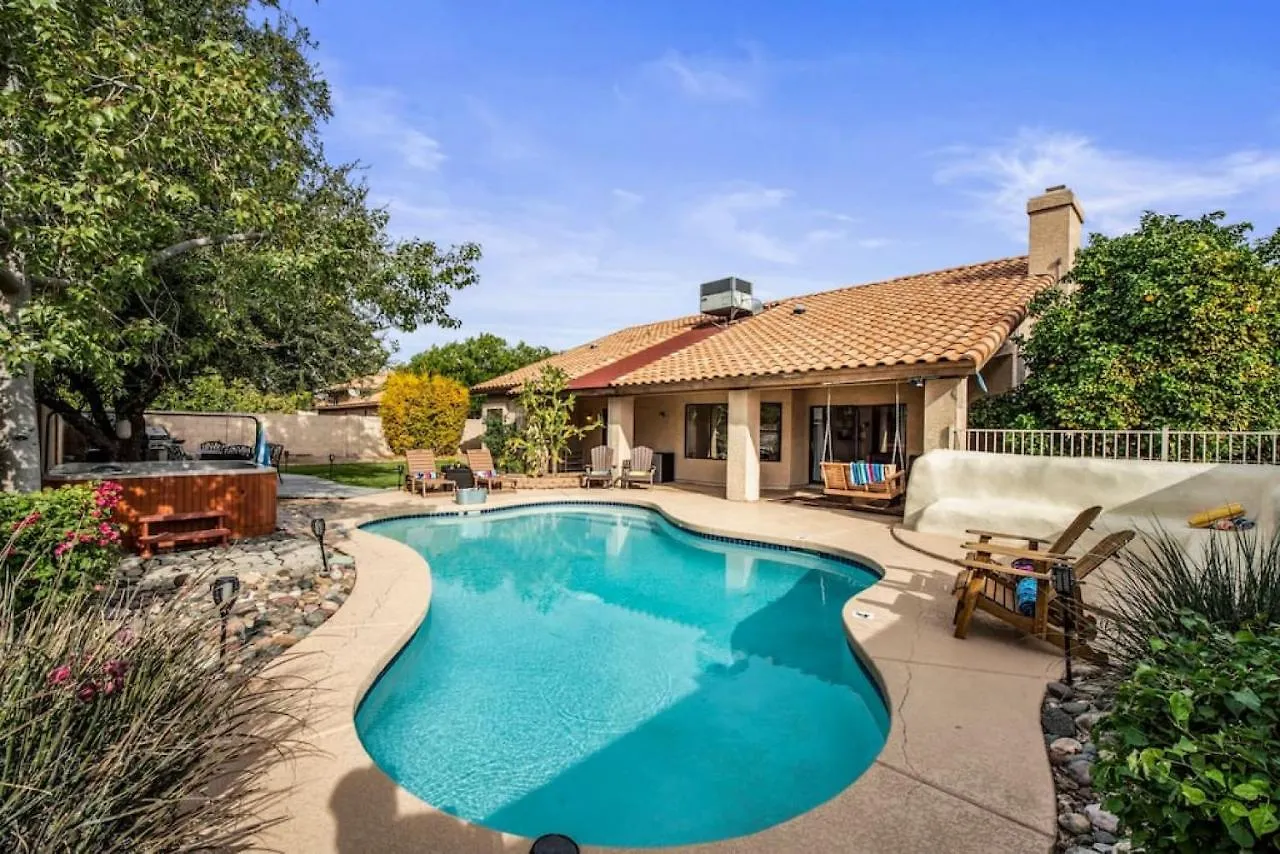 Beautiful Scottsdale Escape Heated Pool, Spa, & Putting Green Phoenix